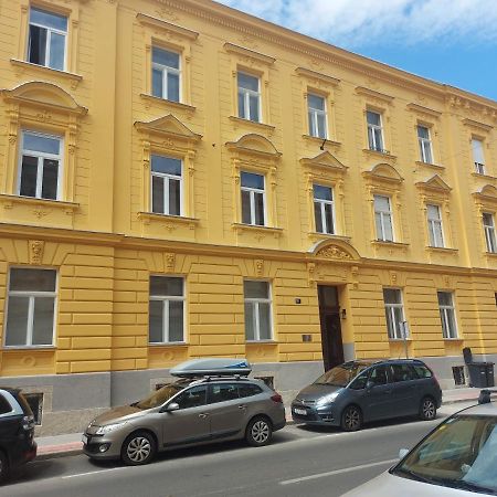 Palma Apartment Загреб Экстерьер фото